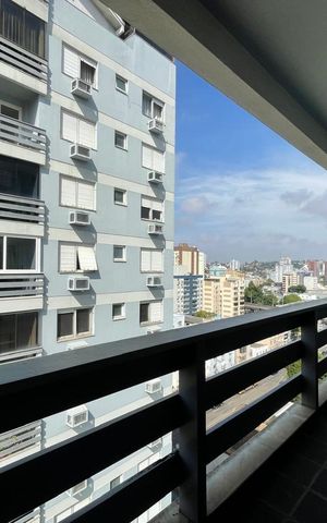 Apartamento à venda com 79m², 2 quartos e sem vaga Apartamento à venda com 79m², 2 quartos e sem vagaVaranda
