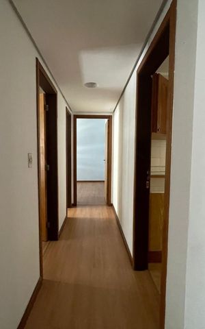 Apartamento à venda com 79m², 2 quartos e sem vaga Apartamento à venda com 79m², 2 quartos e sem vagaCorredor