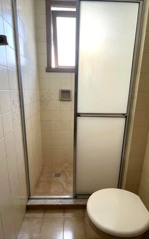 Apartamento à venda com 79m², 2 quartos e sem vaga Apartamento à venda com 79m², 2 quartos e sem vagaBanheiro Social