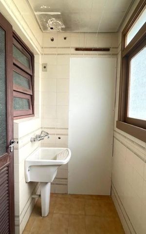Apartamento à venda com 79m², 2 quartos e sem vaga Apartamento à venda com 79m², 2 quartos e sem vagaÁrea de serviço