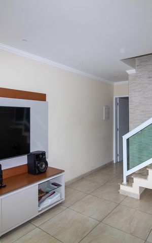Casa para alugar com 85m², 2 quartos e 2 vagas Casa para alugar com 85m², 2 quartos e 2 vagasSala
