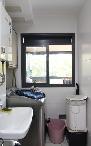 Apartamento à venda com 81m², 2 quartos e 1 vagaÁrea de Serviço