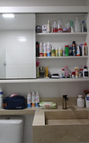 Apartamento à venda com 81m², 2 quartos e 1 vagaBanheiro Social