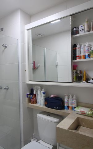 Apartamento à venda com 81m², 2 quartos e 1 vagaBanheiro Social