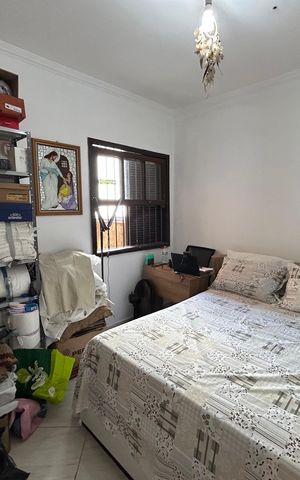 Casa para alugar com 90m², 4 quartos e 5 vagas Casa para alugar com 90m², 4 quartos e 5 vagasQuarto 1