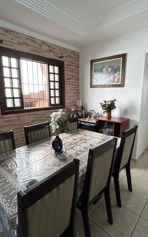 Casa para alugar com 90m², 4 quartos e 5 vagas Casa para alugar com 90m², 4 quartos e 5 vagasSala