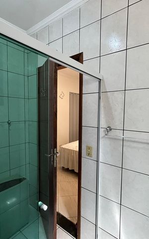 Casa para alugar com 90m², 4 quartos e 5 vagas Casa para alugar com 90m², 4 quartos e 5 vagasBanheiro da Suíte