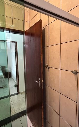 Casa para alugar com 90m², 4 quartos e 5 vagas Casa para alugar com 90m², 4 quartos e 5 vagasBanheiro 1