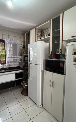Casa para alugar com 90m², 4 quartos e 5 vagas Casa para alugar com 90m², 4 quartos e 5 vagasCozinha