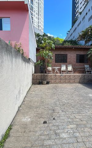 Casa para alugar com 90m², 4 quartos e 5 vagas Casa para alugar com 90m², 4 quartos e 5 vagasGaragem