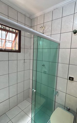 Casa para alugar com 90m², 4 quartos e 5 vagas Casa para alugar com 90m², 4 quartos e 5 vagasBanheiro da Suíte