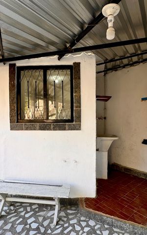 Casa para alugar com 51m², 1 quarto e sem vaga