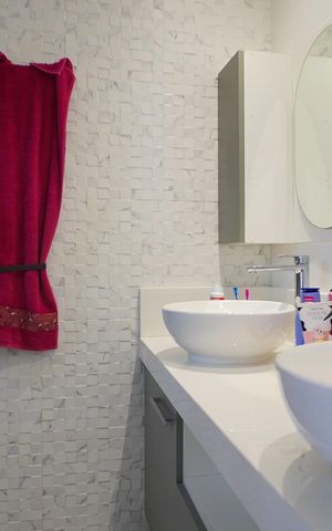 Casa de condomínio à venda com 129m², 3 quartos e 1 vagaBanheiro da Suíte