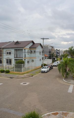 Casa de condomínio à venda com 129m², 3 quartos e 1 vagaVista 