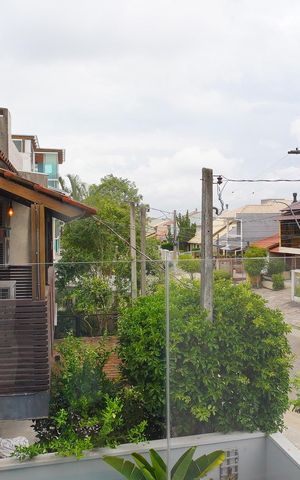 Casa de condomínio à venda com 129m², 3 quartos e 1 vagaVista 