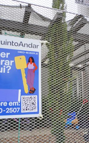 Casa de condomínio à venda com 129m², 3 quartos e 1 vagaPlaca