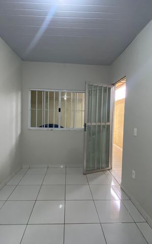 Casa para alugar com 33m², 2 quartos e sem vaga Casa para alugar com 33m², 2 quartos e sem vagaSala