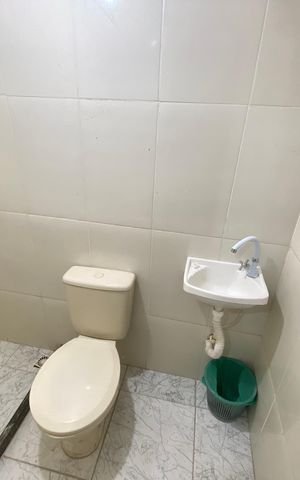 Casa para alugar com 33m², 2 quartos e sem vaga Casa para alugar com 33m², 2 quartos e sem vagaBanheiro Social