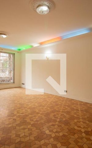 Casa à venda com 120m², 3 quartos e 2 vagas