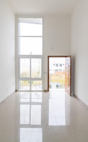 Casa à venda com 165m², 3 quartos e 2 vagasSala