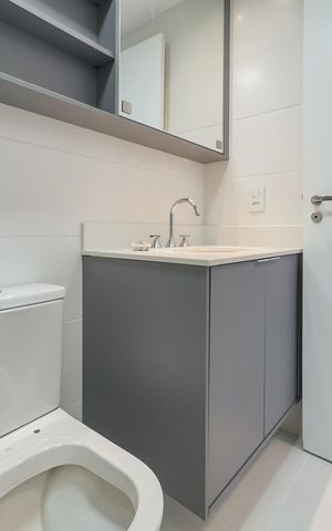 Apartamento à venda com 69m², 2 quartos e 1 vaga Apartamento à venda com 69m², 2 quartos e 1 vagaBanheiro Social