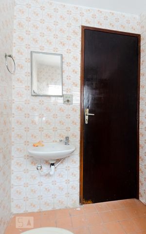 Casa à venda com 100m², 3 quartos e 2 vagas