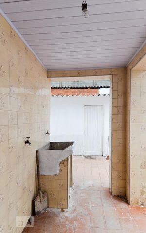 Casa à venda com 100m², 3 quartos e 2 vagas