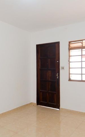 Casa à venda com 100m², 3 quartos e 2 vagas