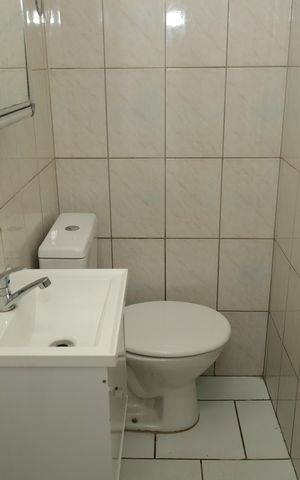 Casa à venda com 170m², 3 quartos e 2 vagas Lavabo