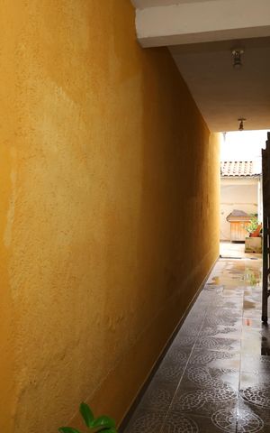 Casa à venda com 170m², 3 quartos e 2 vagasCorredor