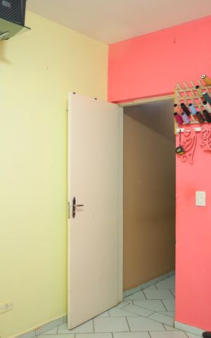 Casa à venda com 170m², 3 quartos e 2 vagasSuíte