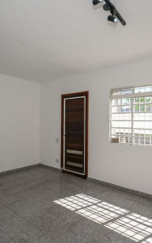 Casa para alugar com 125m², 4 quartos e 2 vagasSala