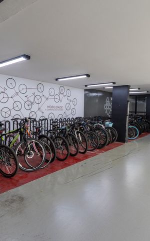 Studio para alugar com 32m², 1 quarto e 1 vaga Studio para alugar com 32m², 1 quarto e 1 vagaÁrea comum