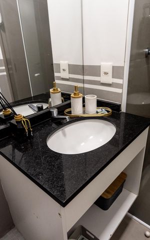 Studio para alugar com 32m², 1 quarto e 1 vaga Studio para alugar com 32m², 1 quarto e 1 vagaBanheiro