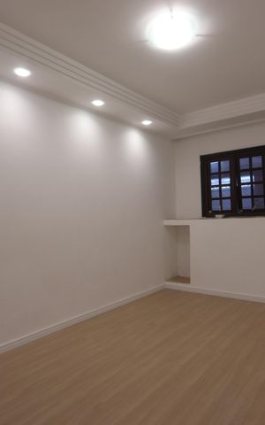 Casa à venda com 300m², 3 quartos e 3 vagasSala