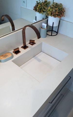 Apartamento à venda com 183m², 3 quartos e 3 vagas Apartamento à venda com 183m², 3 quartos e 3 vagasLavabo 2