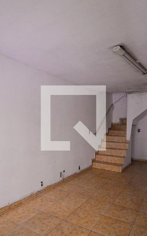 Casa à venda com 120m², 2 quartos e 1 vaga