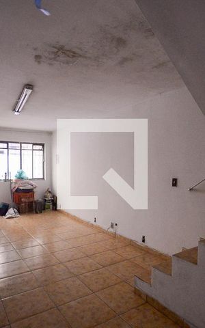 Casa à venda com 120m², 2 quartos e 1 vaga
