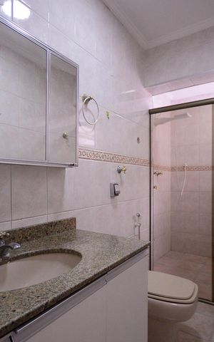 Casa à venda com 133m², 3 quartos e 2 vagasBanheiro da Suite