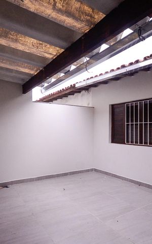 Casa à venda com 133m², 3 quartos e 2 vagasÁrea de Serviço