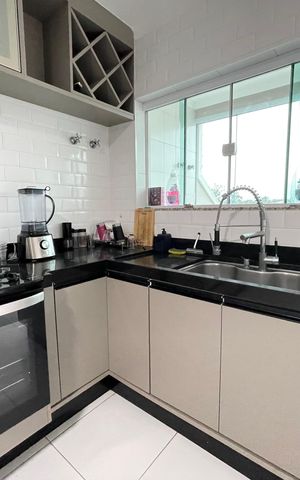 Casa à venda com 170m², 3 quartos e 6 vagas Casa à venda com 170m², 3 quartos e 6 vagasCozinha