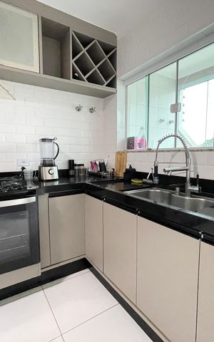 Casa à venda com 170m², 3 quartos e 6 vagas Casa à venda com 170m², 3 quartos e 6 vagasCozinha