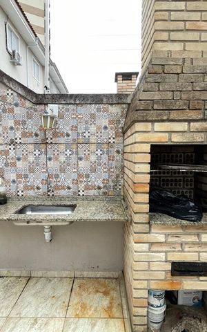 Casa à venda com 170m², 3 quartos e 6 vagas Casa à venda com 170m², 3 quartos e 6 vagasChurrasqueira