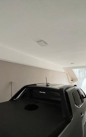 Casa à venda com 170m², 3 quartos e 6 vagas Casa à venda com 170m², 3 quartos e 6 vagasGaragem