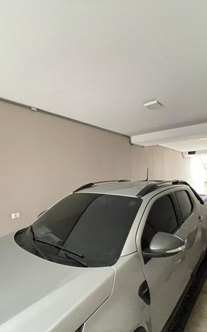 Casa à venda com 170m², 3 quartos e 6 vagas Casa à venda com 170m², 3 quartos e 6 vagasGaragem
