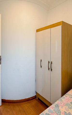 Apartamento à venda com 146m², 3 quartos e 3 vagas Apartamento à venda com 146m², 3 quartos e 3 vagasQuarto 2