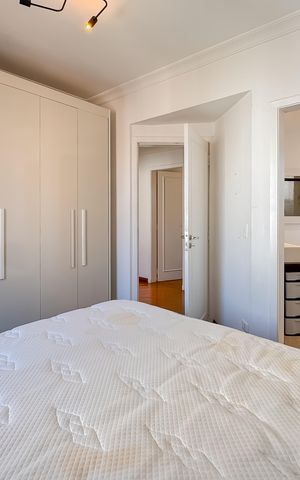 Apartamento à venda com 146m², 3 quartos e 3 vagas Apartamento à venda com 146m², 3 quartos e 3 vagasSuíte