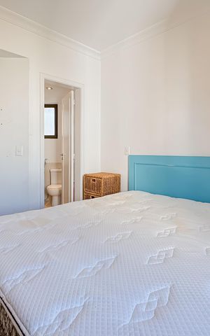 Apartamento à venda com 146m², 3 quartos e 3 vagas Apartamento à venda com 146m², 3 quartos e 3 vagasSuíte