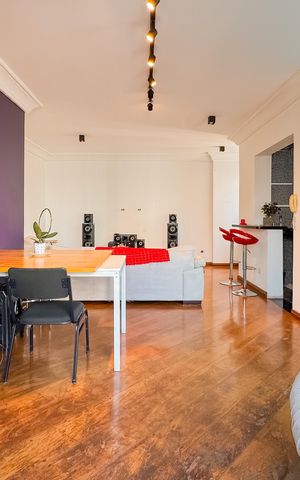 Apartamento à venda com 146m², 3 quartos e 3 vagas Apartamento à venda com 146m², 3 quartos e 3 vagasSala - Cobertura