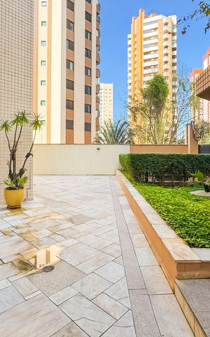 Apartamento à venda com 146m², 3 quartos e 3 vagas Apartamento à venda com 146m², 3 quartos e 3 vagasÁrea comum